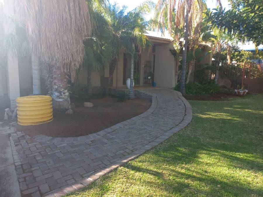 5 Bedroom Property for Sale in Blydeville Northern Cape